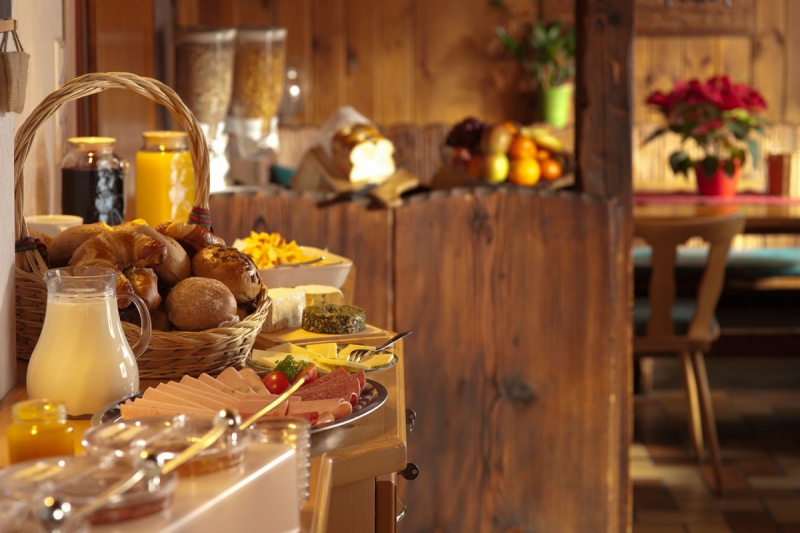 boulangerie-RIMPLAS-min_breakfast_buffet_food_restaurant_meal_hotel_plate_fresh-718745